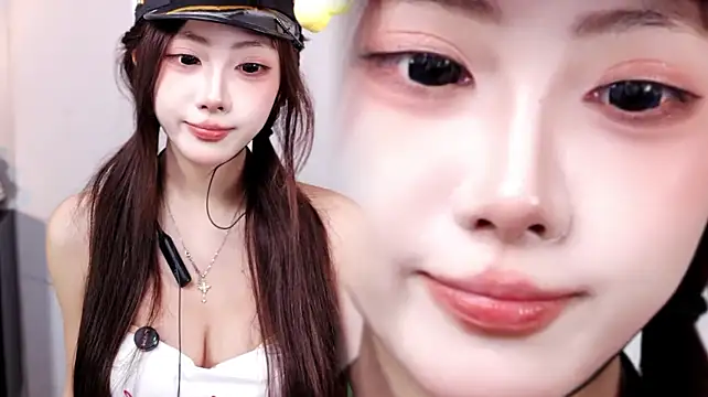 Chat +18 de Dolly__Baby ao vivo