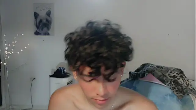 Chat XXX en directo de FUNNY_DICK_