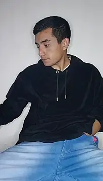 Chat +18 de Thick_Cock ao vivo