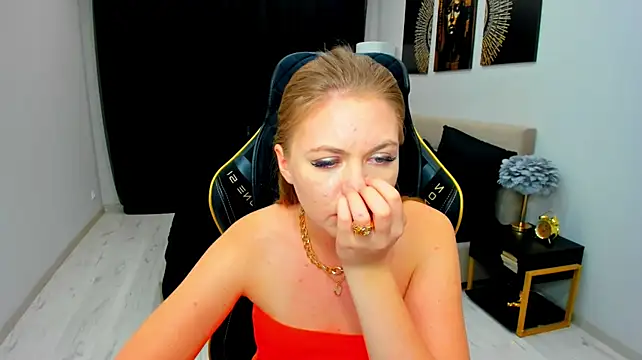 Chat +18 de Strawberrye ao vivo