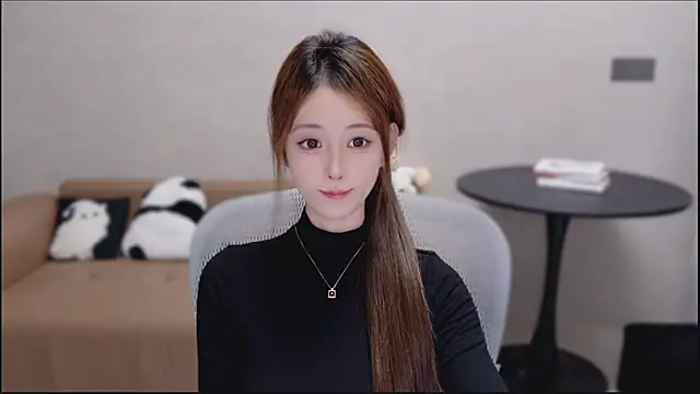 Lynne-1's Live XXX Chat