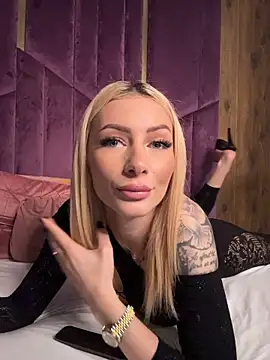 AngieShae's Live XXX Chat