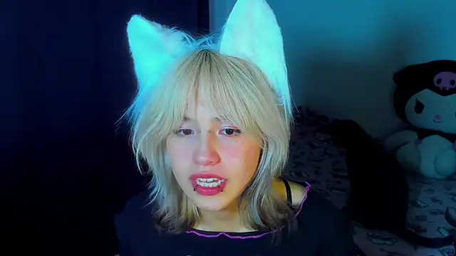 Chat XXX en directo de Akane-Mou