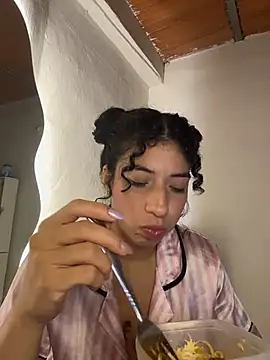 Miily_0 élő XXX-chatje