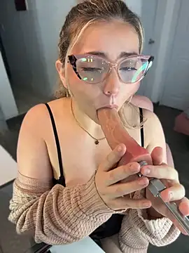 AnaLuuu_ – Naživo XXX chat