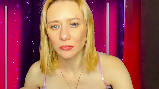 NikaBond Live XXX-Chat