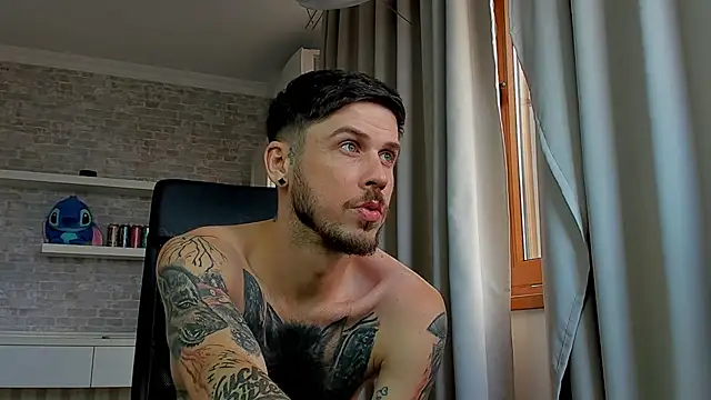 Chat +18 de JonahShaw ao vivo