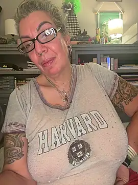 dieseldame1313's Live XXX Chat