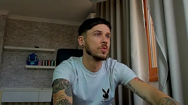 Chat XXX ao vivo de JonahShaw