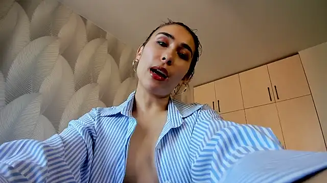 Bambiii_bby Chat XXX in diretta
