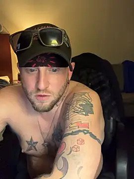 Livingpuddle Live XXX Chat