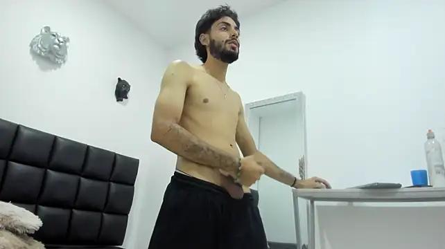 XXX chat uživo modela dashmonroe