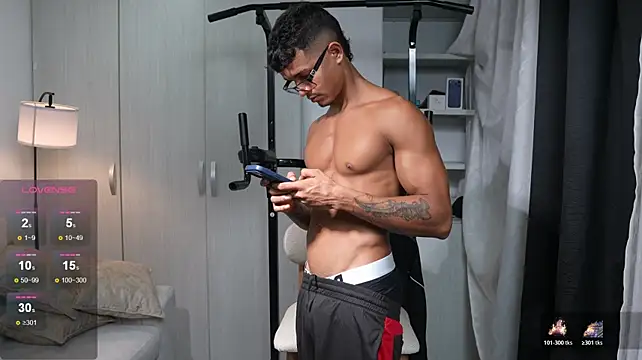 Paradise_boy__ webkamerás műsora
