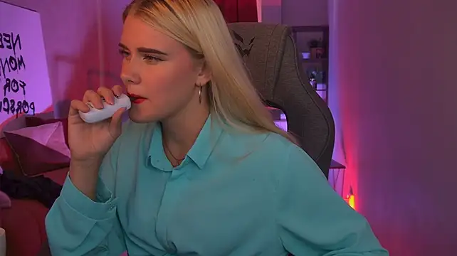 Chat XXX ao vivo de KattyWilde