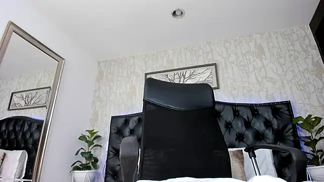 MattDevon live XXX chat