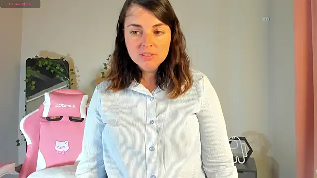 MartaEdams: απευθείας συνομιλία ΧΧΧ