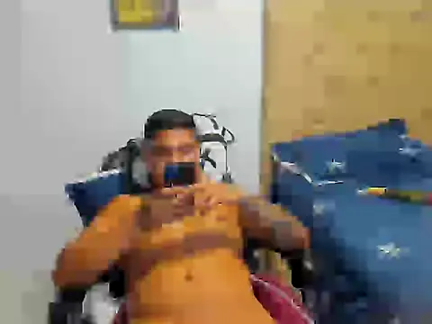 XXX chat uživo modela Latinboyco77
