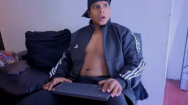 Hunter_master – Naživo XXX chat