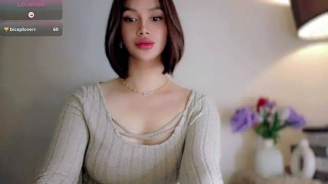 צ'אט XXX בשידור חי של Anna_HollyDoll