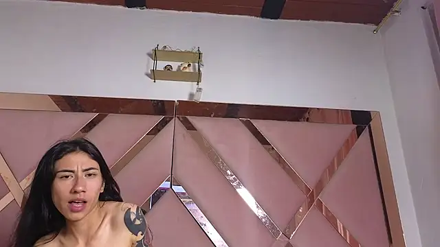 Chat XXX en directo de Sophia_moo_