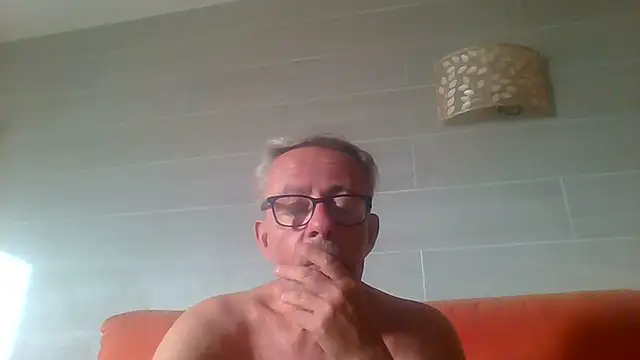 tuggy59's Live XXX Chat