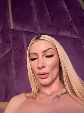 AngieShae Adlı Modelin Canlı XXX Sohbeti