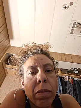 Creamer4444 Webcam Show