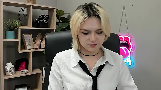 Chat XXX en directo de SweetLilyxo