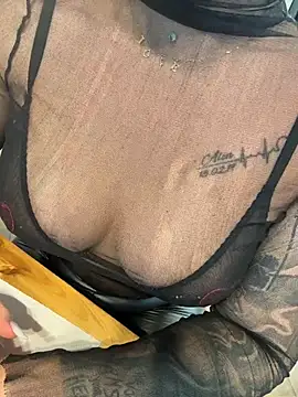 IveySin 라이브 XXX 채팅