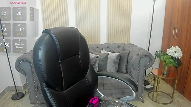July_Adams Chat XXX live