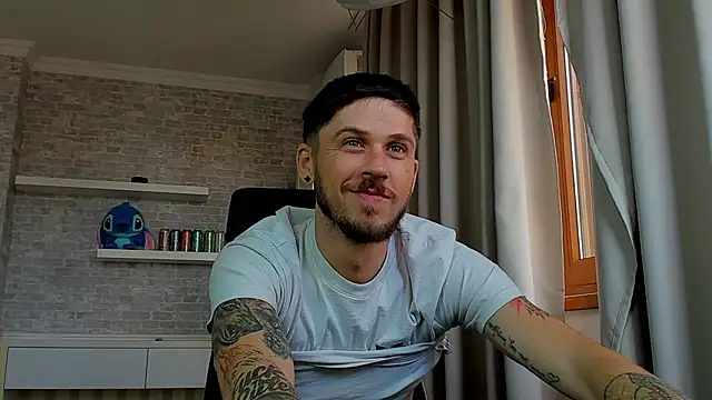 Chat +18 de JonahShaw ao vivo