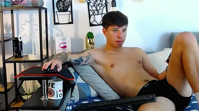 Онлайн чат XXX ThomasEdisonn