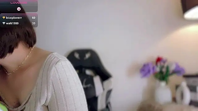 Chat XXX ao vivo de Anna_HollyDoll