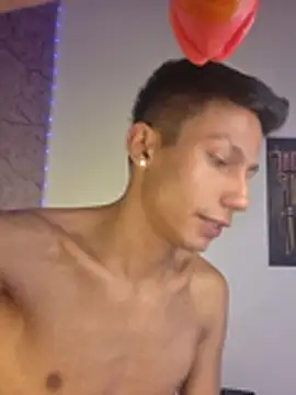 DirtySlave_ Chat XXX in diretta