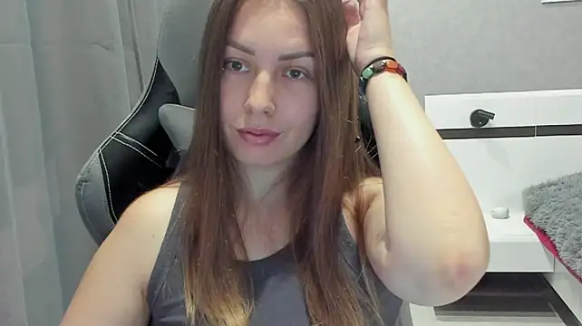 Mia_shy1 Live XXX-Chat
