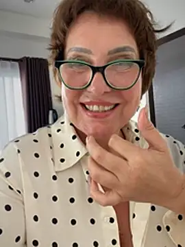 Chat XXX ao vivo de bettybutter_