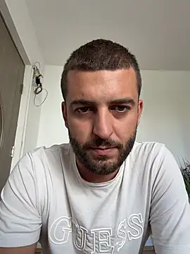 Pablo_Hornyguy95 Chat XXX in diretta