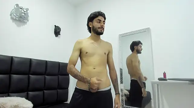 Chat +18 de dashmonroe ao vivo