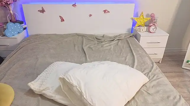 Milly_Lane 라이브 XXX 채팅