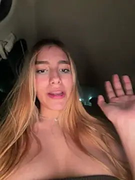 Lucy_lu01 - Fingering my pussy and spank my tits