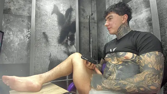 Chatroom XXX en direct de Gury_tattoo