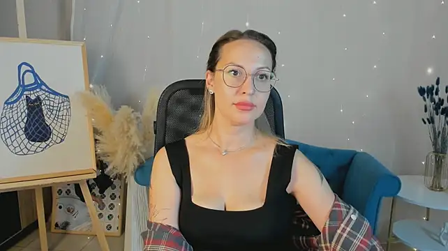 Charlotte_Hudson Adlı Modelin Canlı XXX Sohbeti