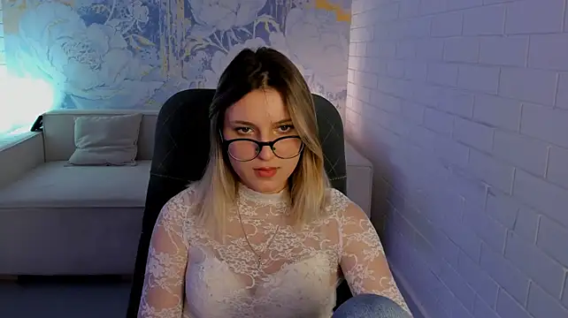 LeslieBloom's Live XXX Chat