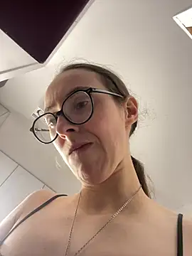 Živý XXX chat MartiniiSelenna