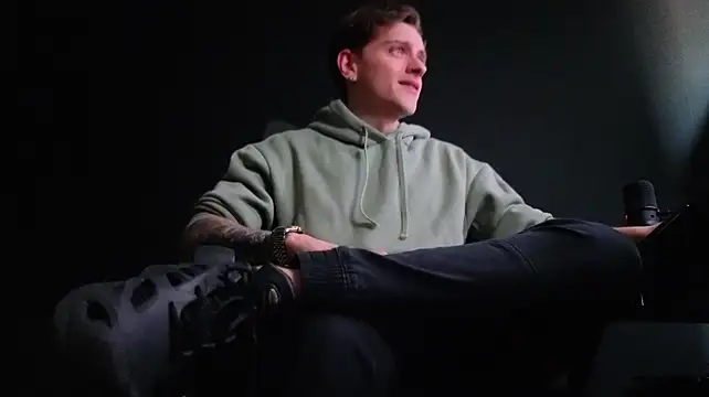 FelixStarkk 라이브 XXX 채팅
