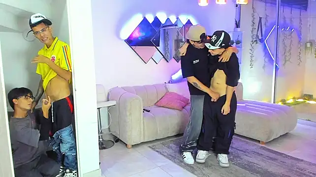Houseofwarrios Live XXX-Chat