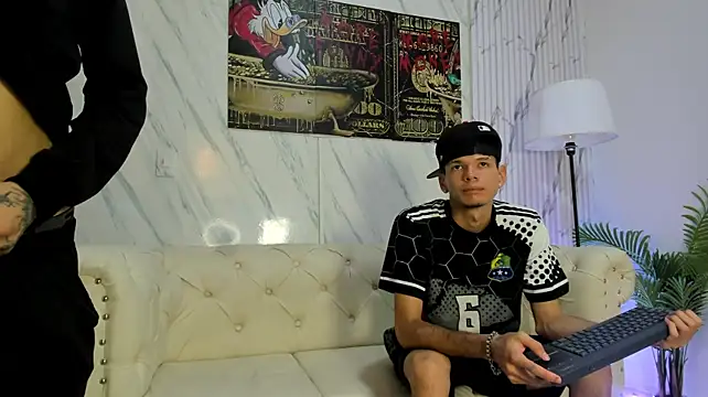 XXX chat uživo modela COOL_BOYS2
