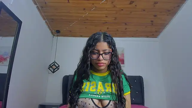 Issaa_TylerのライブXXXチャット