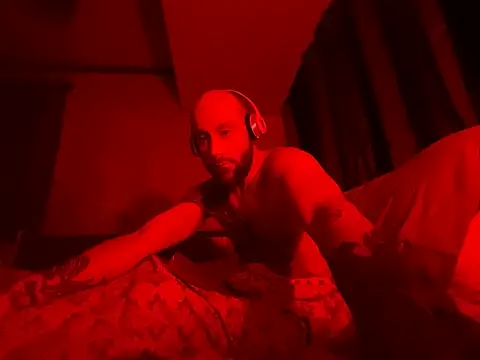 OGmailKnows élő XXX-chatje