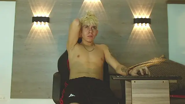 Gaeliitto élő XXX-chatje